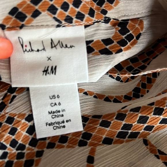 H&M / Richard Allen Blouse - Size 6 - Picture 5 of 6